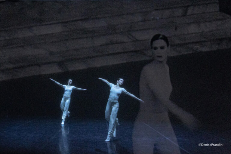 GLASS WITH SILENCE – passi, suoni e immagini prodigiose